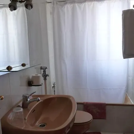 ゲストハウス Alboran