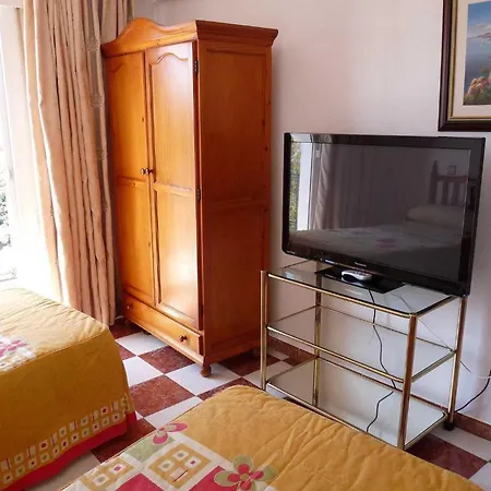 Alboran ゲストハウス モトリル